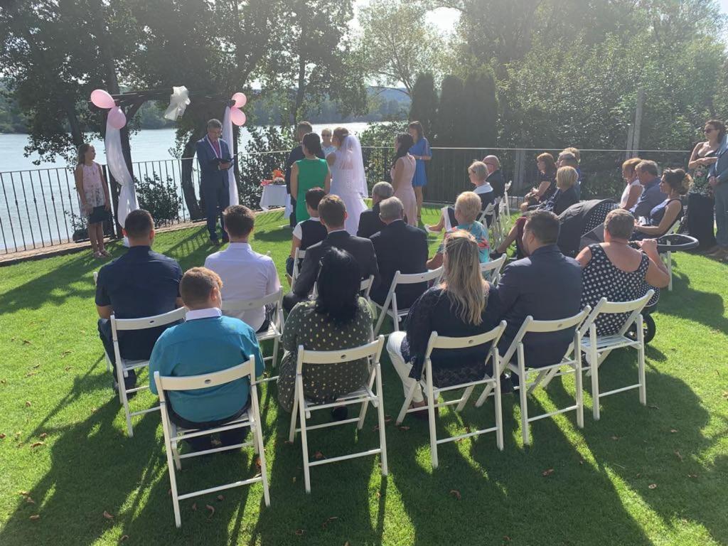 Mlyn Penzion & Wellness Radvaň nad Dunajom Buitenkant foto